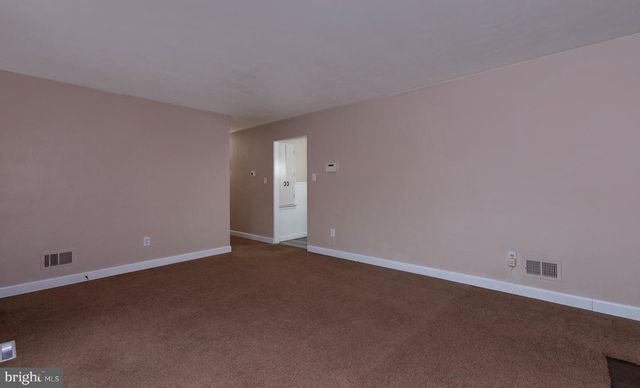 236 W GRANADA AVE, Hershey, PA 17033