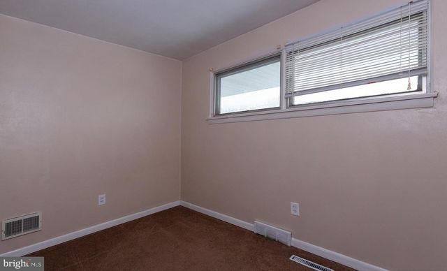 236 W GRANADA AVE, Hershey, PA 17033