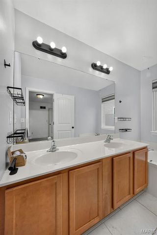 79 Huntleigh Woods Court, Wentzville, MO 63385