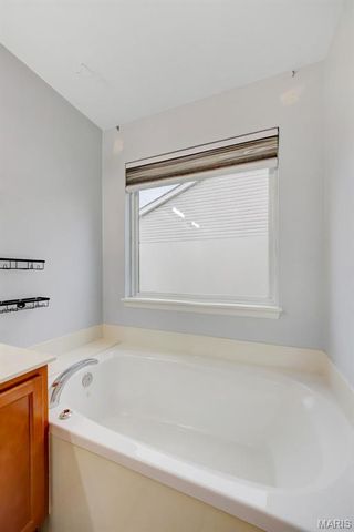 79 Huntleigh Woods Court, Wentzville, MO 63385