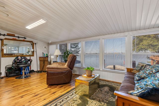 25281 S 623 Road, Grove, OK 74344