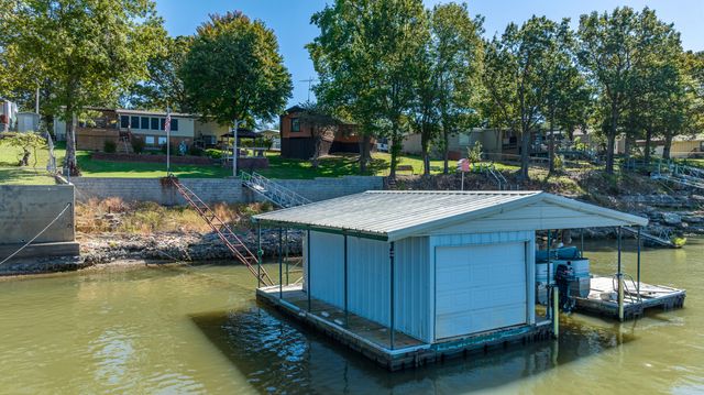 25281 S 623 Road, Grove, OK 74344