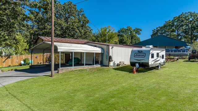 25281 S 623 Road, Grove, OK 74344