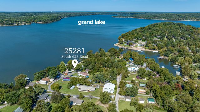 25281 S 623 Road, Grove, OK 74344