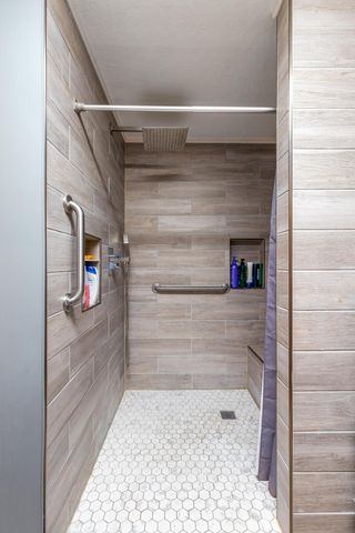 25281 S 623 Road, Grove, OK 74344