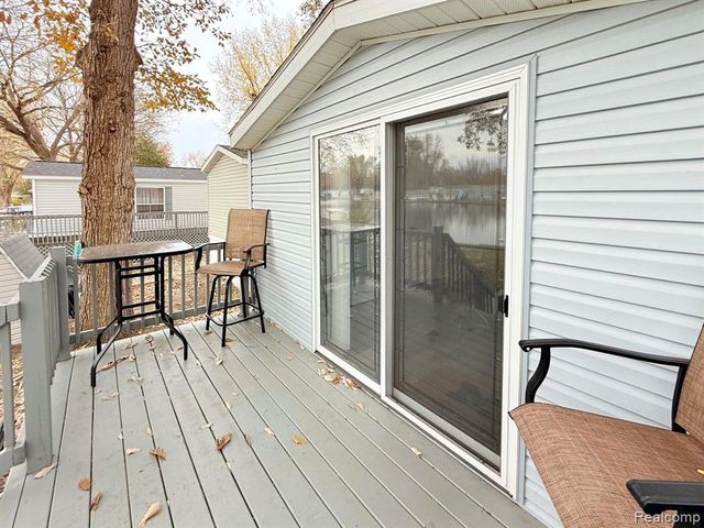 2764 Sunset Drive, Brooklyn, MI 49230