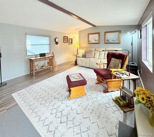 2764 Sunset Drive, Brooklyn, MI 49230