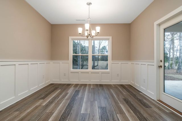 1529 Crooked Hook Rd., North Myrtle Beach, SC 29582