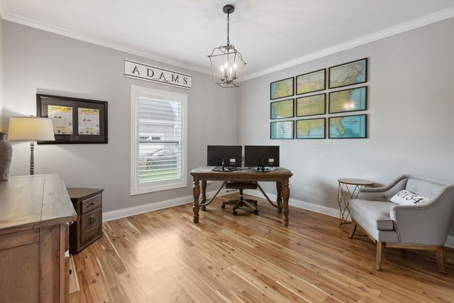 39W869 Kellar Square, Geneva, IL 60134