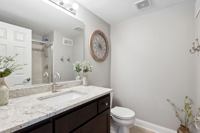 39W869 Kellar Square, Geneva, IL 60134