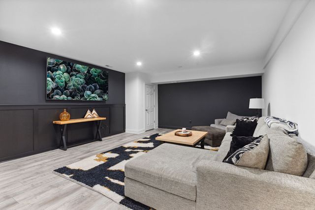 39W869 Kellar Square, Geneva, IL 60134