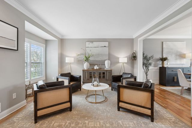 39W869 Kellar Square, Geneva, IL 60134