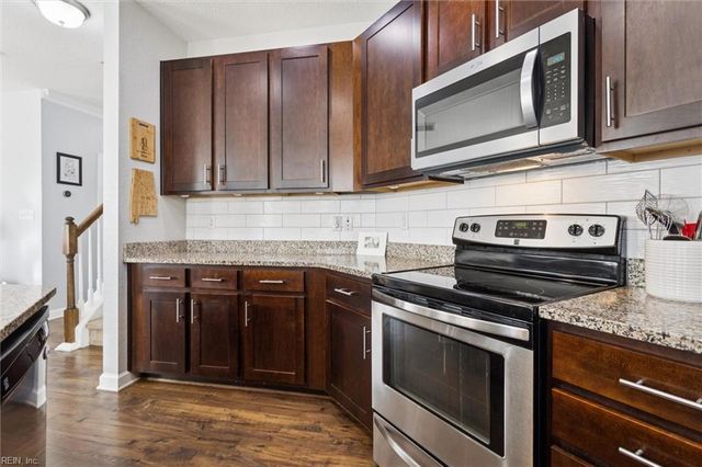 108 Bowman DR, Suffolk, VA 23434