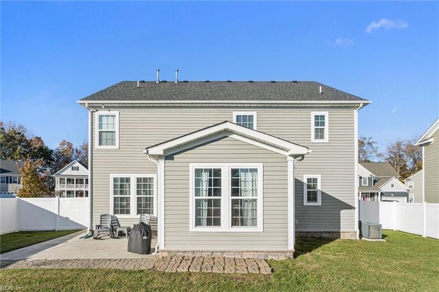 108 Bowman DR, Suffolk, VA 23434