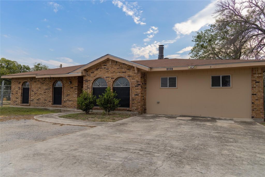 1430 State Highway 46 S, New Braunfels, TX 78130