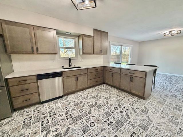 205 Jubaka Drive, Fairview Heights, IL 62208