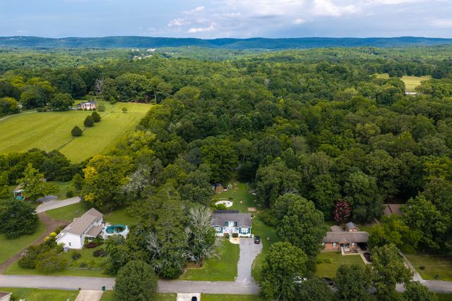 13411 Cindy Drive, Soddy Daisy, TN 37379