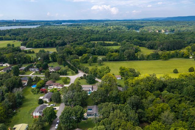 13411 Cindy Drive, Soddy Daisy, TN 37379