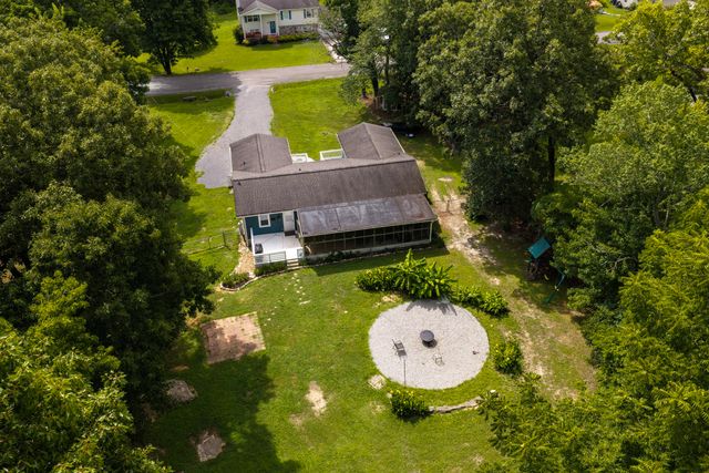 13411 Cindy Drive, Soddy Daisy, TN 37379