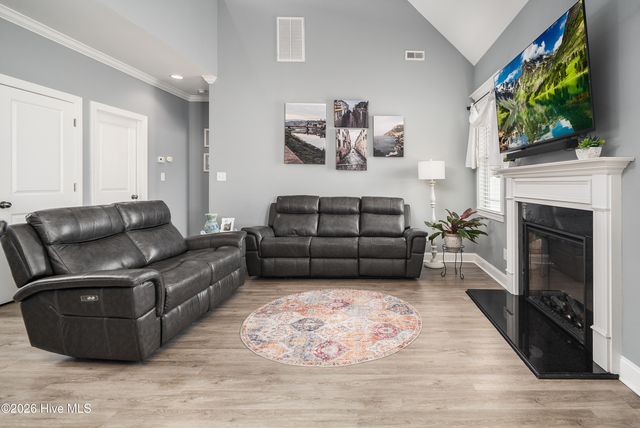 921 Dearborn Court, Winterville, NC 28590