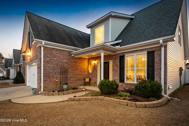 921 Dearborn Court, Winterville, NC 28590