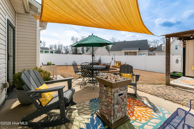 921 Dearborn Court, Winterville, NC 28590