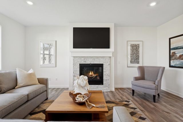 274 6th Street NW, Delano, MN 55328