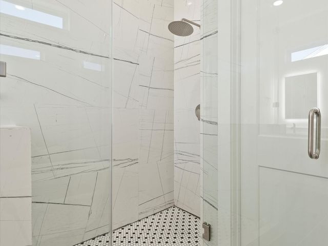 227 Noras Lane A, Houston, TX 77022