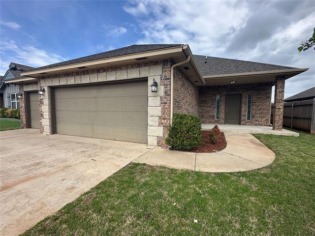 8017 NW 160th Terrace, Edmond, OK 73013