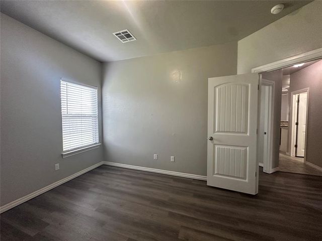 8017 NW 160th Terrace, Edmond, OK 73013
