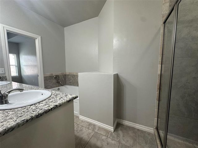 8017 NW 160th Terrace, Edmond, OK 73013