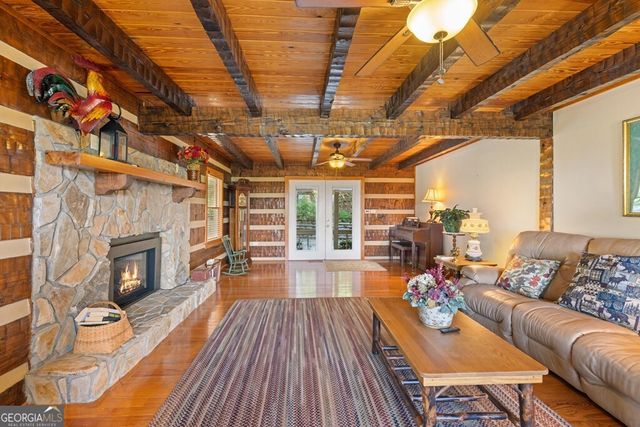 1077 Frog Pond Road, Hiawassee, GA 30546