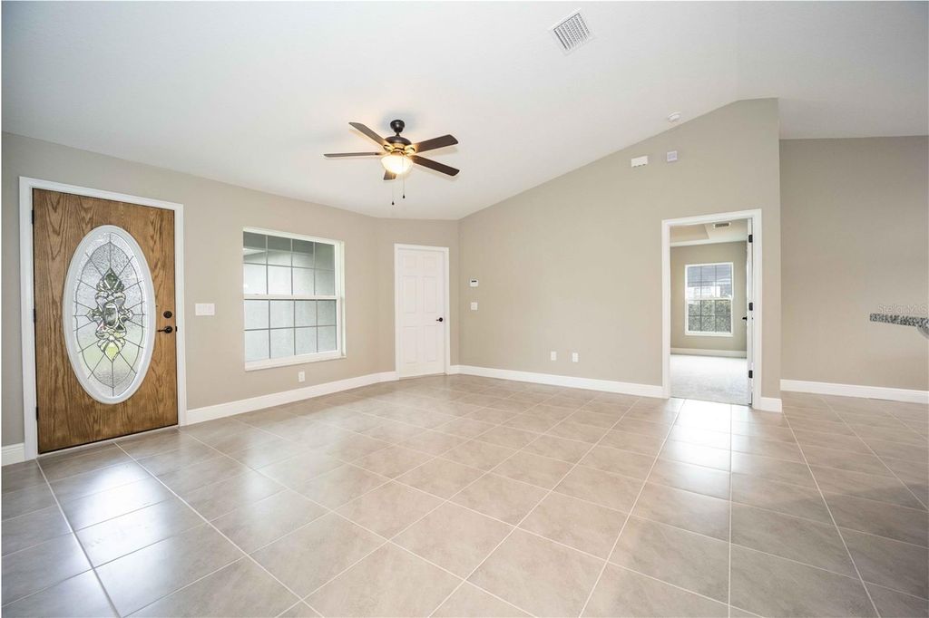 Image 2 of property listing at 9241 SE 155TH PLACE, Summerfield, FL 34491