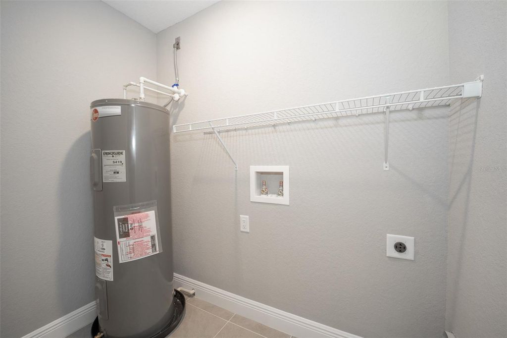 Image 16 of property listing at 9241 SE 155TH PLACE, Summerfield, FL 34491