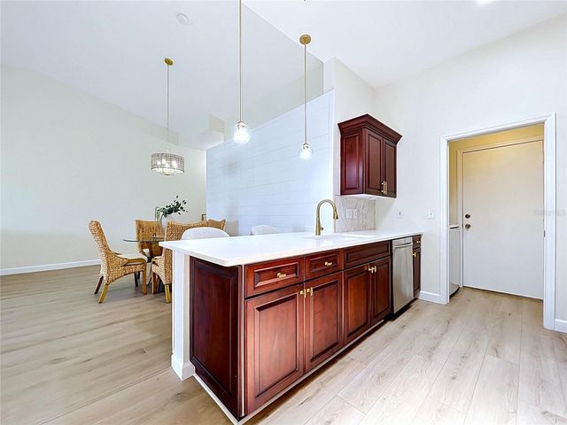 2307 NEW ORCHARD COURT, Sun City Center, FL 33573