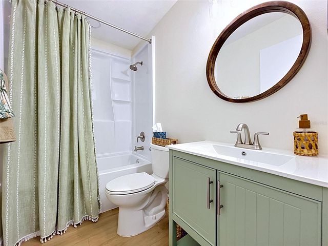 2307 NEW ORCHARD COURT, Sun City Center, FL 33573