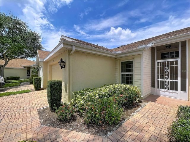 2307 NEW ORCHARD COURT, Sun City Center, FL 33573