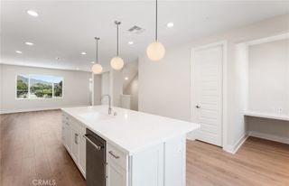 101 Sorrel Court, Burbank, CA 91506