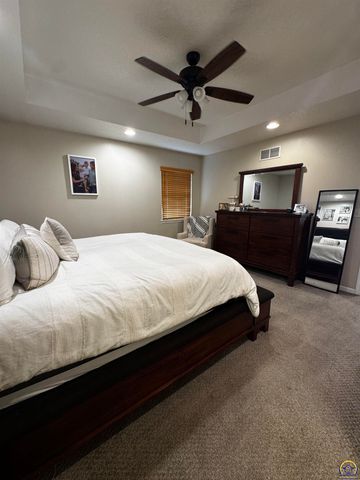 3125 S Parkway Ct, Emporia, KS 66801