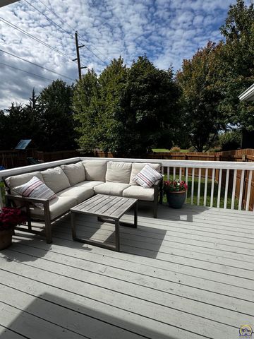 3125 S Parkway Ct, Emporia, KS 66801