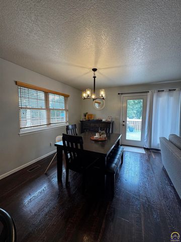 3125 S Parkway Ct, Emporia, KS 66801