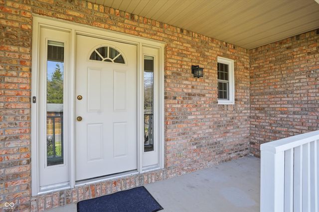 1060 E Jennifer Drive, Bloomington, IN 47401