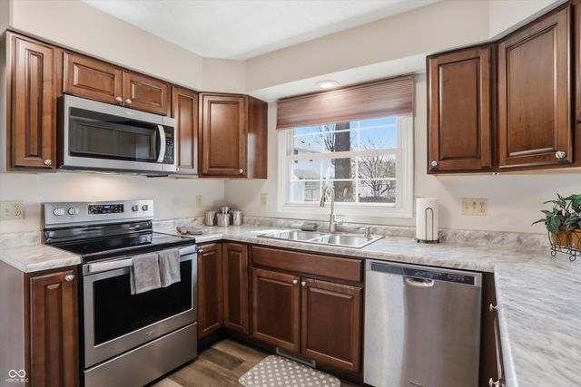 1060 E Jennifer Drive, Bloomington, IN 47401