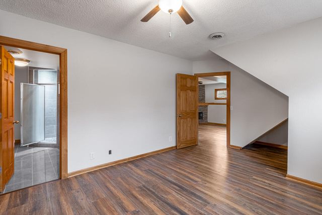 315 W OAK Street, Council Bluffs, IA 51503