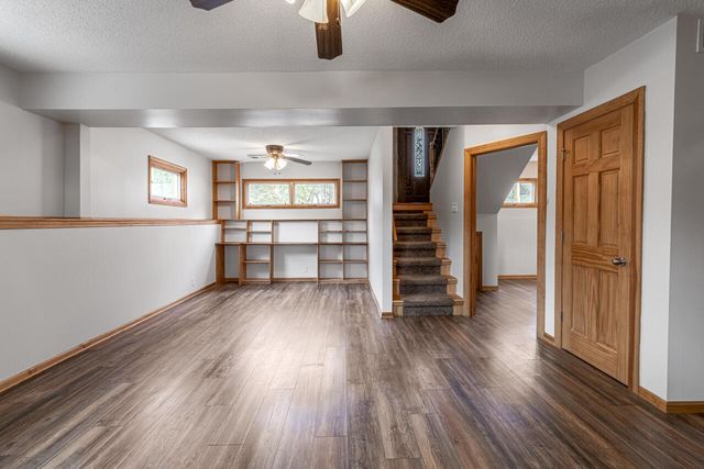 315 W OAK Street, Council Bluffs, IA 51503