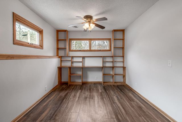 315 W OAK Street, Council Bluffs, IA 51503