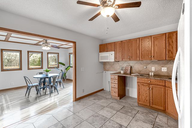 315 W OAK Street, Council Bluffs, IA 51503