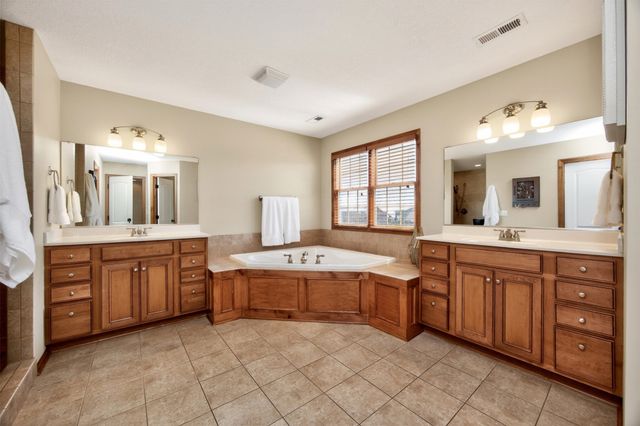 3917 SW Camden Circle, Ankeny, IA 50023