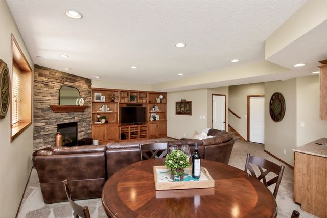 3917 SW Camden Circle, Ankeny, IA 50023