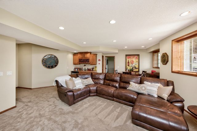 3917 SW Camden Circle, Ankeny, IA 50023